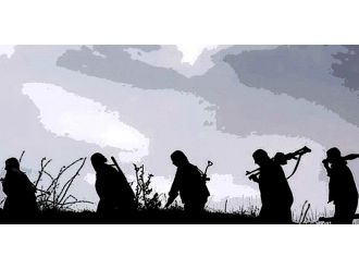 Teröristler araç yaktı