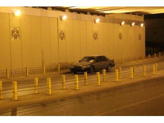 Şüpheli araç hızlı tren seferini aksattı