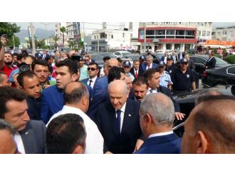 Bahçeli memleketinde sloganlarla karşılandı