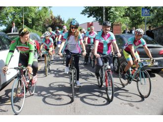 Bakan Müezzinoğlu Tülin Şahin’le birlikte pedal çevirdi