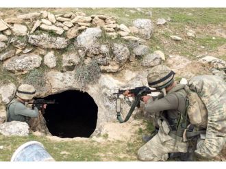 Kars’ta 4 terörist öldürüldü