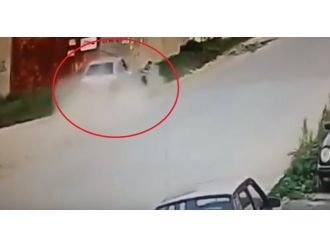 Küçük çocuk ölümden kıl payı kurtuldu!