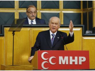 Bahçeli muhalifleri topa tuttu