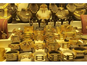 Altında tarihi rekor