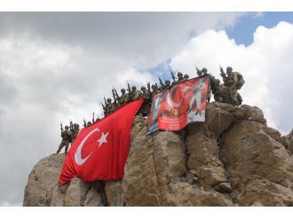 Komondolardan nefes kesen tatbikat