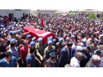 Aksaraylı şehit son yolculuğuna uğurlandı