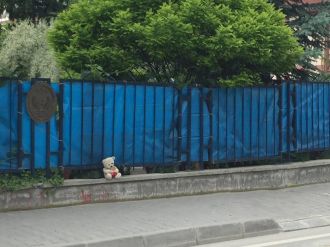 "Patlatmayın, o ayı kızımın"