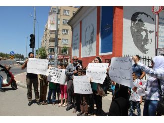 Suriyeli öğretmenlerden eylem