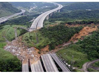 Sri Lanka’da 150’den fazla kişi heyelan kurbanı