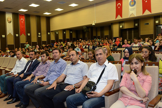 “Kızlar Okula, Kadınlar İşe”