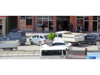 Hakkari’de FETÖ operasyonu: 13 gözaltı