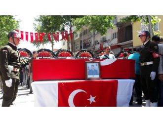 Şehit gözyaşları içinde toprağa verildi