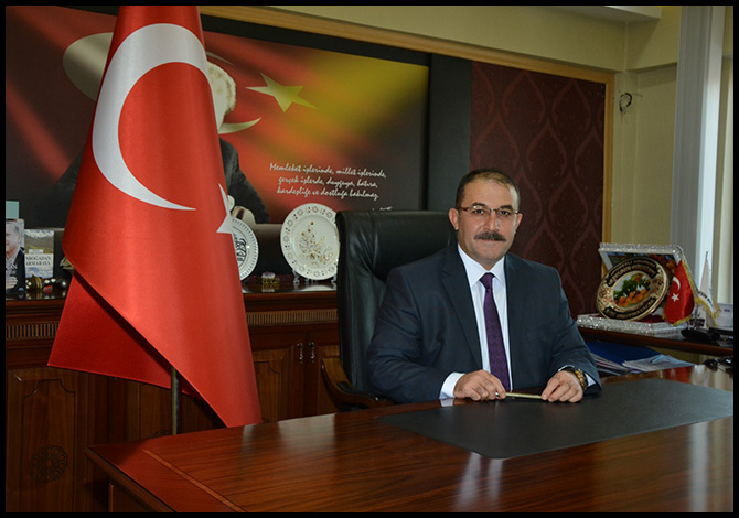 “BERAT KANDİLİNİ EN KALBİ DUYGULARIMLA KUTLARIM”