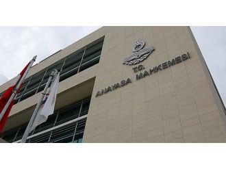 MHP kurultayında top AYM’de