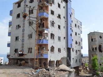 Teröristler Şırnak’ı harabeye çevirdi