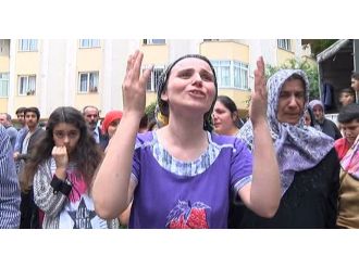 Gözyaşlarını tutamadılar!