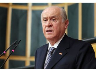 Bahçeli’den ’birlik’ mesajlı Berat Kandili paylaşımı