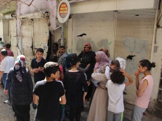 Surlular yasağın kalktığı 3 mahalleye akın etti