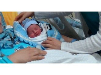 152 bin Suriyeli bebek Türkiye’de doğdu