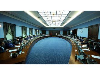 Kabinede kimler gitti kimler kaldı