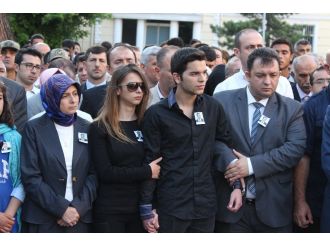 Babalarının odasına son kez girdiler