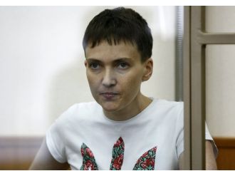 Rusya Ukraynalı kadın pilotu serbest bıraktı