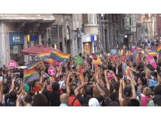 LGBT yürüyüşünde açılan o pankarta dava