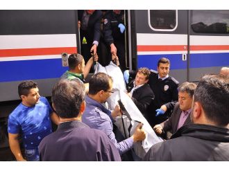 Altında can verdiği trenle taşındı