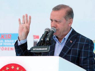 "Dokunulmazlık parlamentoya gelince tutuştular"
