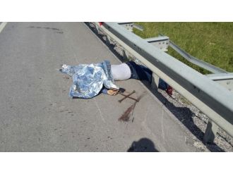 Lastik değiştirirken canından oldu