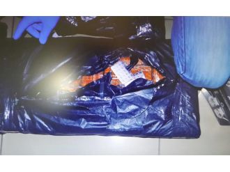 Havalimanında uyuşturucu ve kaçak ilaç operasyonu