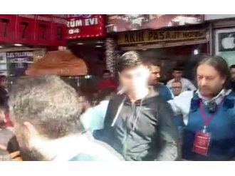 Polise teslim olmamak için kafasına silah dayadı !