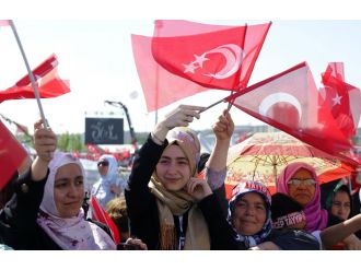 1 milyon İstanbullu ’Fetih’i kutluyor