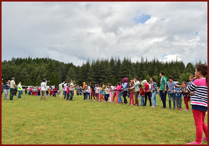 Dulkadiroğlu'ndan Başkonuş'ta Karne Hediyesi