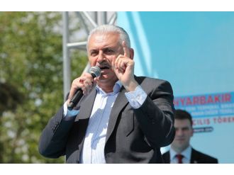 Başbakan sıfatıyla ilk kez İzmir’e geldi