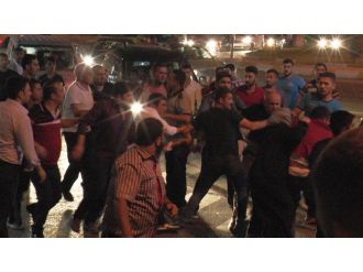 Sokak ortasında meydan savaşı