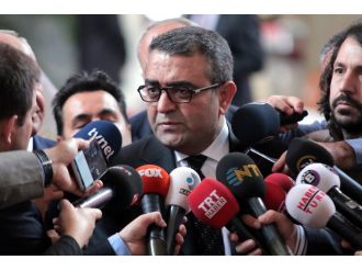 Sezgin Tanrıkulu yine şikayette !