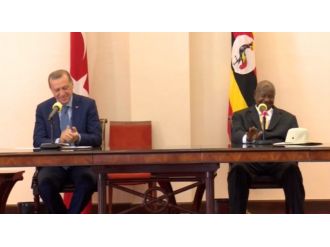 Erdoğan Ugandalı mevkidaşını böyle güldürdü