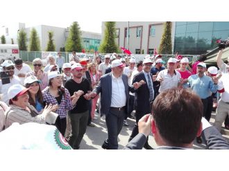 İşçiler açlık grevine son verdi