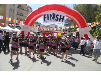 En hızlı postacı yarışmasında kıyasıya mücadele