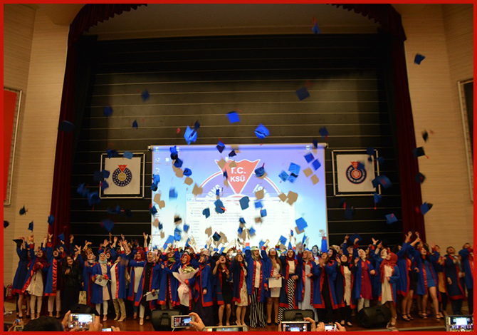 Ebe ve Hemşire Adayları, Hayata Atıldı