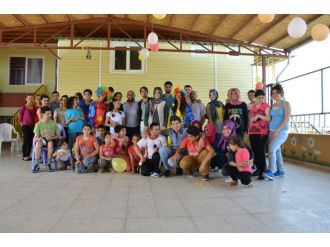 AK Partili gençlerden engellilere ziyaret