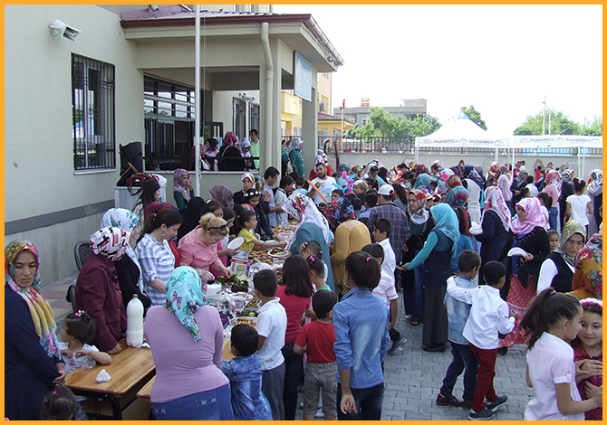 Erkenez İlköğretim Okulu’nda Kermes Düzenlendi