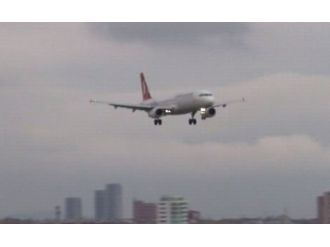 İstanbul’da uçuş trafiğine yağmur engeli