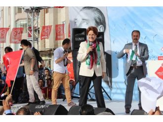 Akşener’in dili sürçtü, "militan" dedi