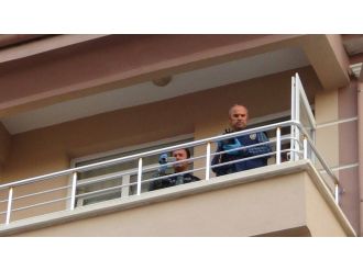 Bir buçuk yaşındaki çocuk 5. kattan düştü