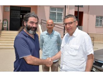 Doktora tehdite 12 ay hapis