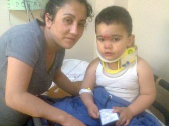 4. kattan düşen çocuğu havada yakaladı