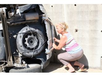 Kazayı unutup kaybolan kedisinin derdine düştü