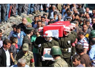 Erzurum Ramazan’ın ilk gününde şehidine ağladı